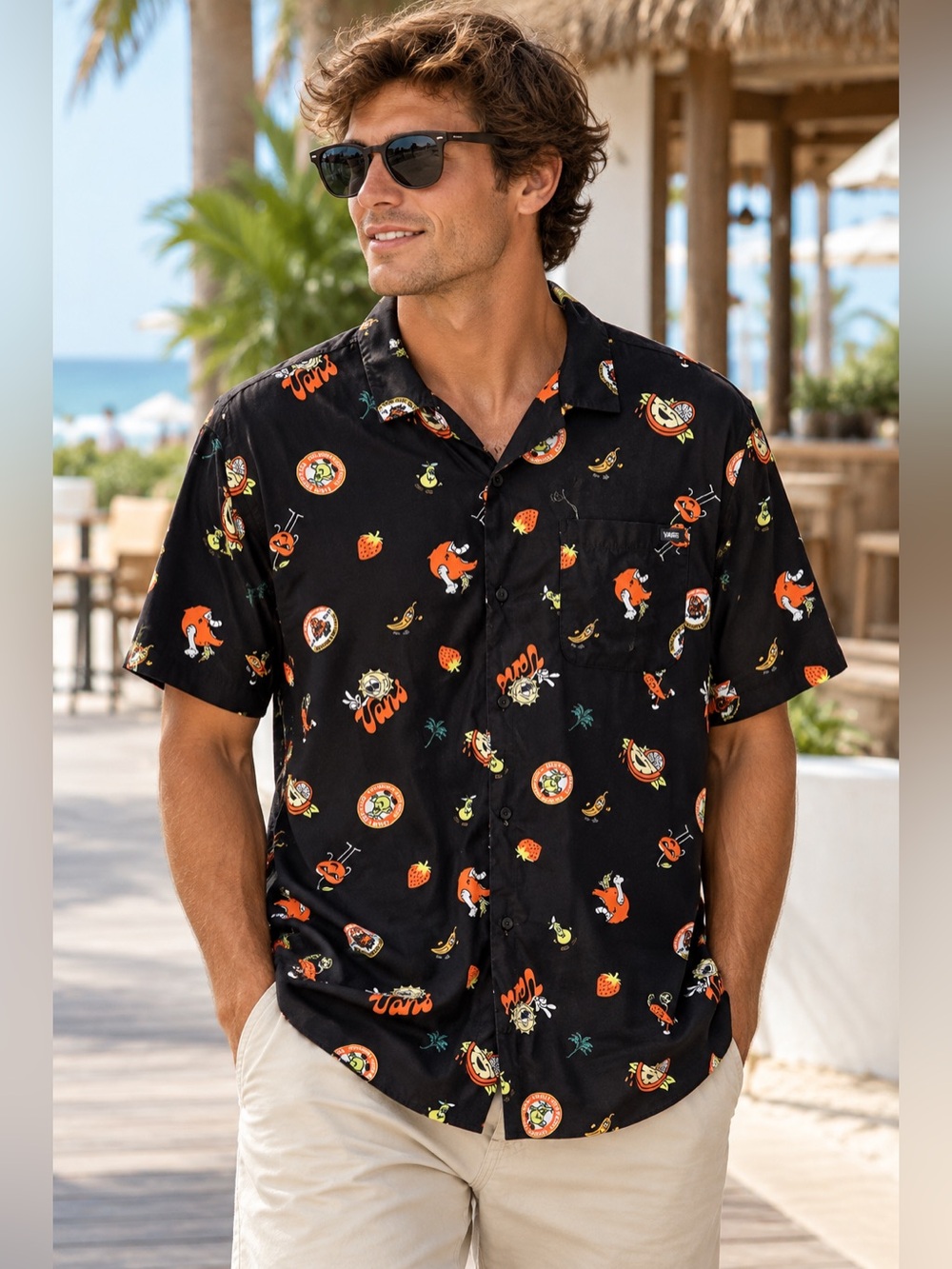 Vans Men's Black Short-Sleeve Printed Camp Shirt size Large